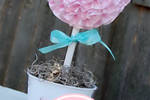 Ruffled Ribbon Valentine Topiary