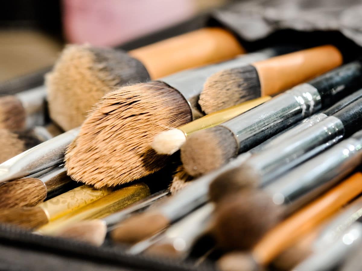 Makeup Hygiene Tips from Somewhat Simple