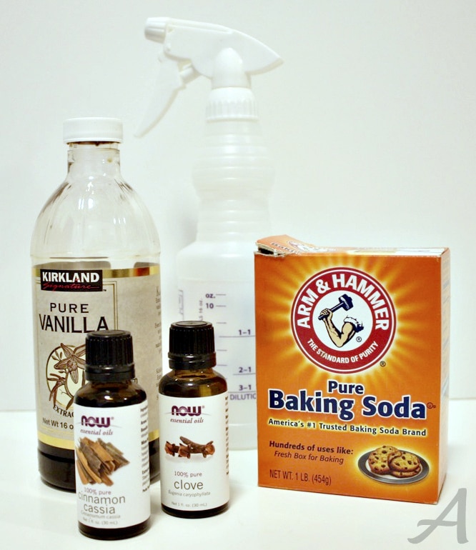 This DIY baking soda air freshener is an easy way to get your home smelling fantastic!  This natural air freshener uses a blend of baking soda, vanilla and a blend of essential oils to eliminate odors. #allnatrualairpreshener #howtomakeairfreshener #bakingsodaairfreshener #diybakingsodadeodorizer #bakingsodaspray via @somewhatsimple