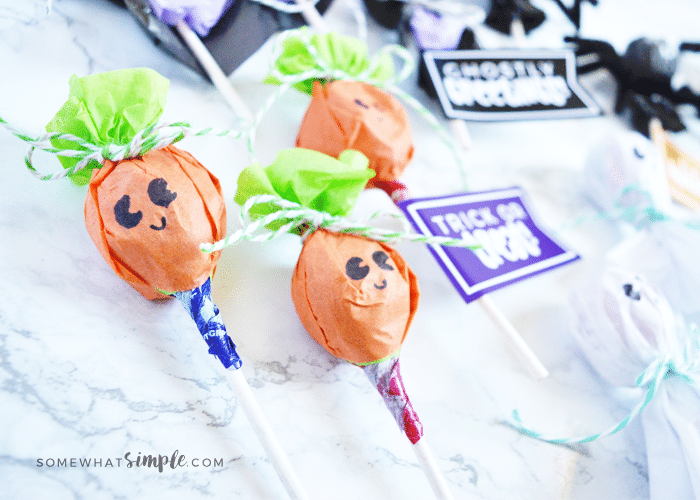 Halloween jack-o-lantern lollipop