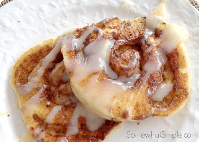 cinnamon roll pancakes