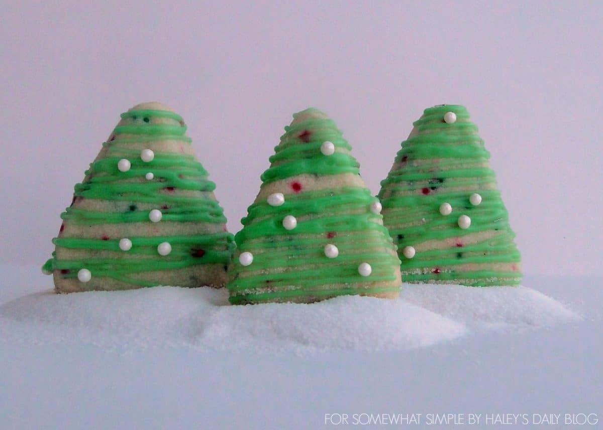 Christmas Shortbread Cookies - Somewhat Simple