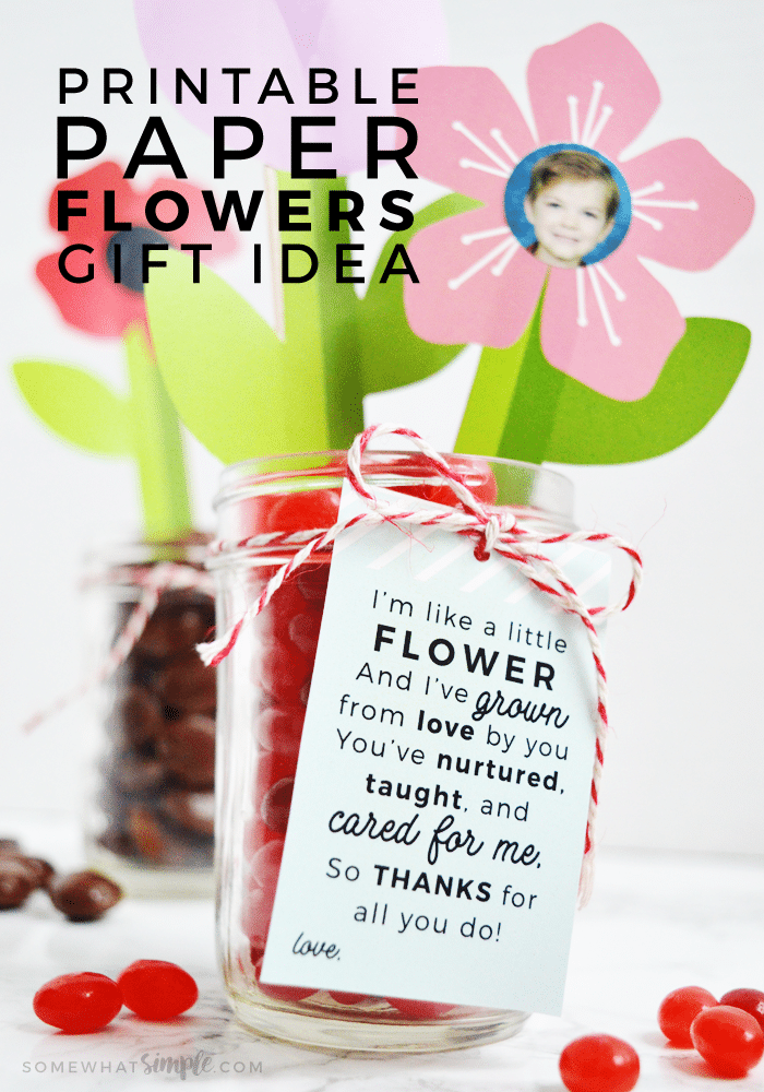 This printable Flower Craft idea is the perfect way to tell someone how much you love and appreciate them! This is such a fun project to do with kids! Perfect for Mother's + Father's Day or bdays, Teacher appreciation, etc.#GiftIdea #MothersDay #Gift #Flowers #Printable #Craft via @somewhatsimple