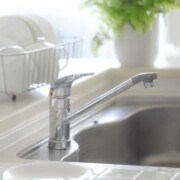 how to clean your kitchen sink
