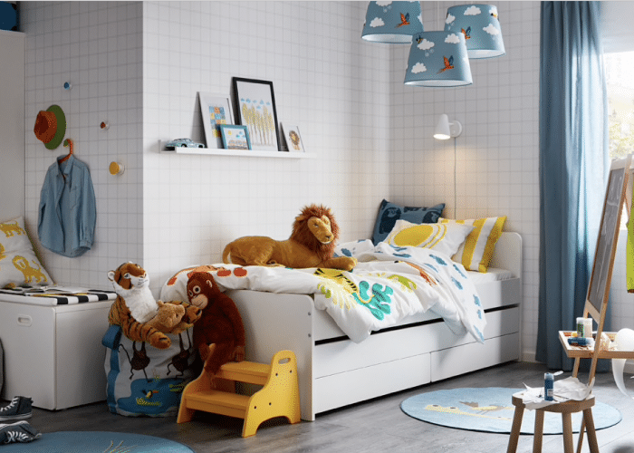 When Should Kids Make Their Own Bed - Kids help at home