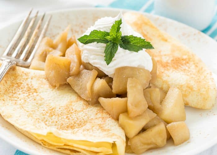 Apple Crepes with Caramal Sauce