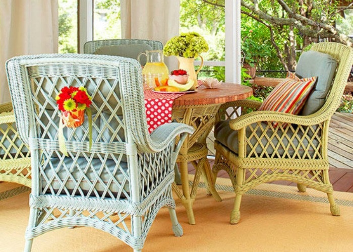 How to Paint Wicker Furniture