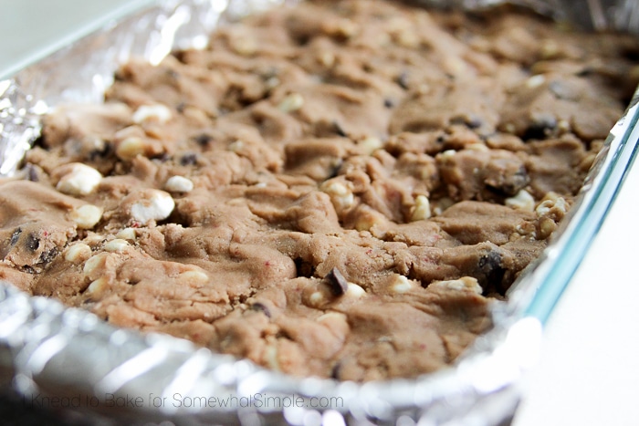 Candy cane Cookie bars