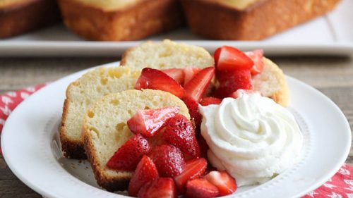 Vanilla Almond Pound Cake