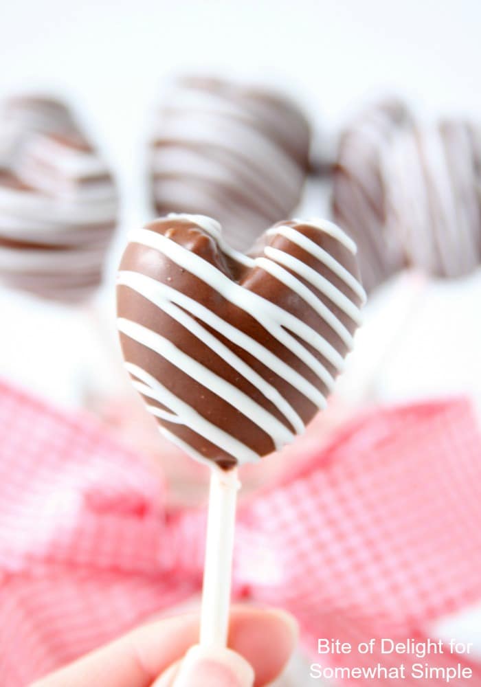 Chocolate Covered Strawberry Heart Pops | Valentine's Day | Easy Recipe