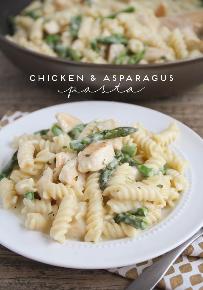 This delicious chicken asparagus pasta comes together quickly and makes for a perfect hearty spring meal. So easy to make and the whole family will love it! #chicken #dinner #pasta #easydinner #onepot #skillet via @somewhatsimple