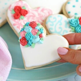 cute heart shaped cookie flowers with flowers