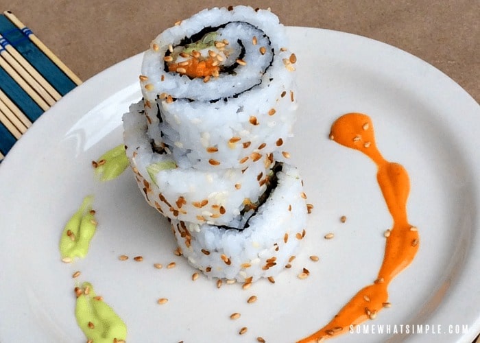 How roll sushi with bamboo mat (California Roll) 