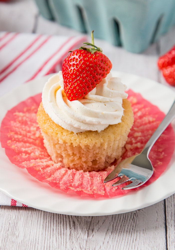 Strawberry and White Chocolate Cupcakes