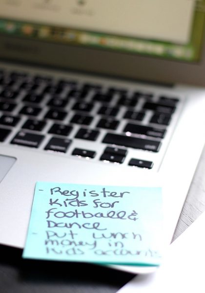 10 Favorite Ways to Use Post-It Notes - Somewhat Simple