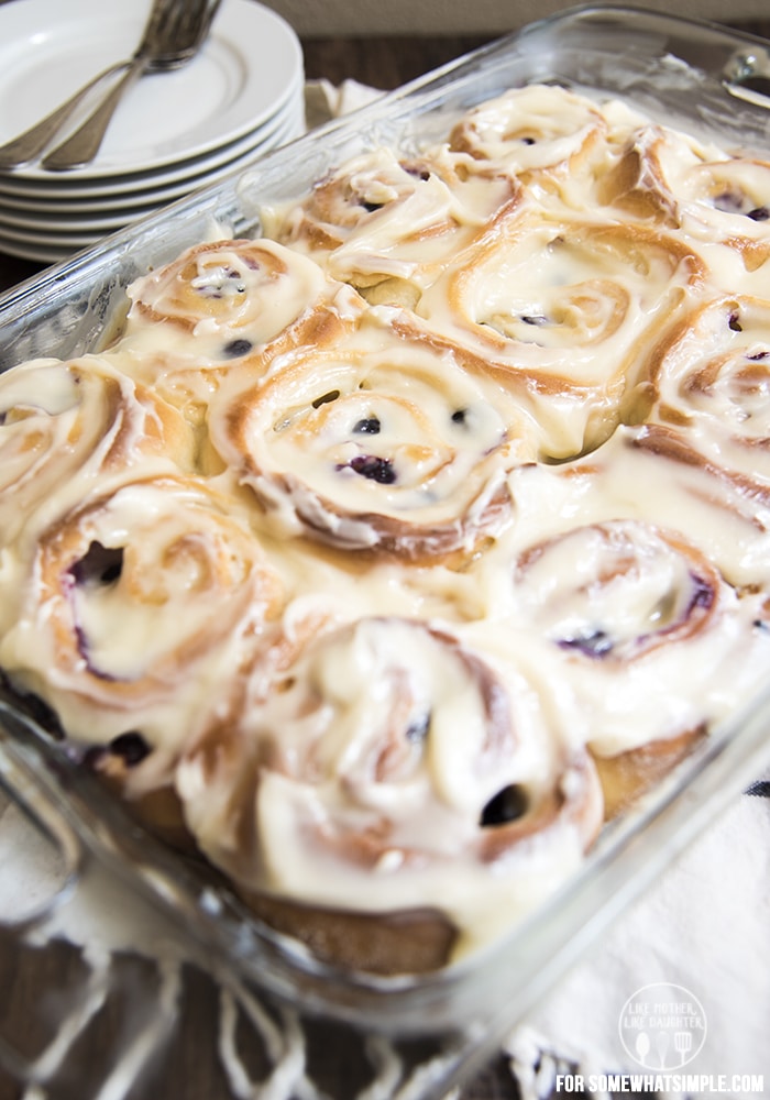 blueberry sweet rolls 1