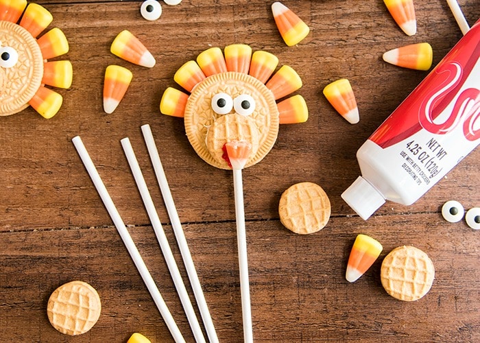 Turkey Oreo Pops | Thanksgiving Fun Activities