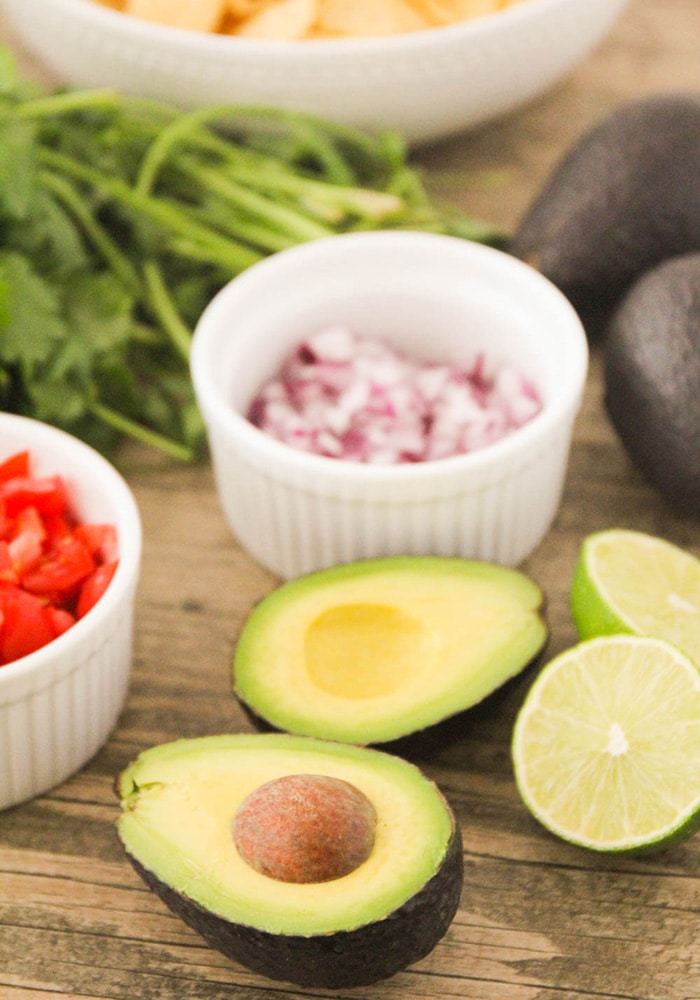 the ingredients needed to make Guacamole