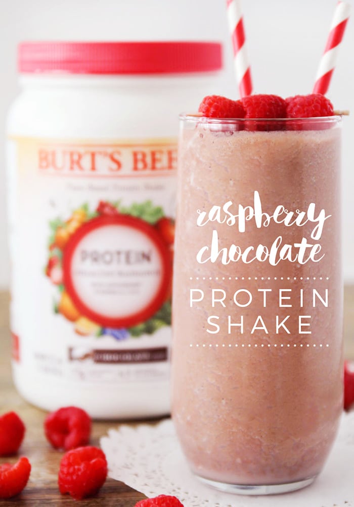 This raspberry chocolate protein shake is easy to make, totally nutritious, and a delicious way to start the day! via @somewhatsimple