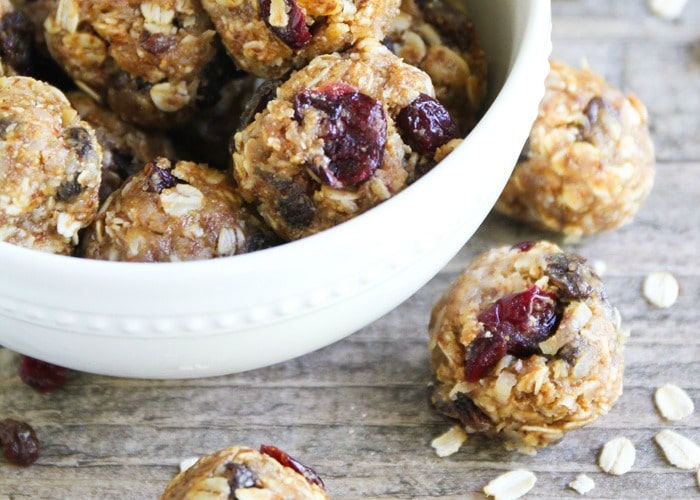 No Bake Peanut Butter and Jelly Energy Bites