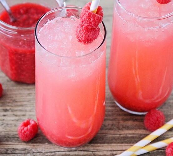 2 glasses of raspberry lemonade