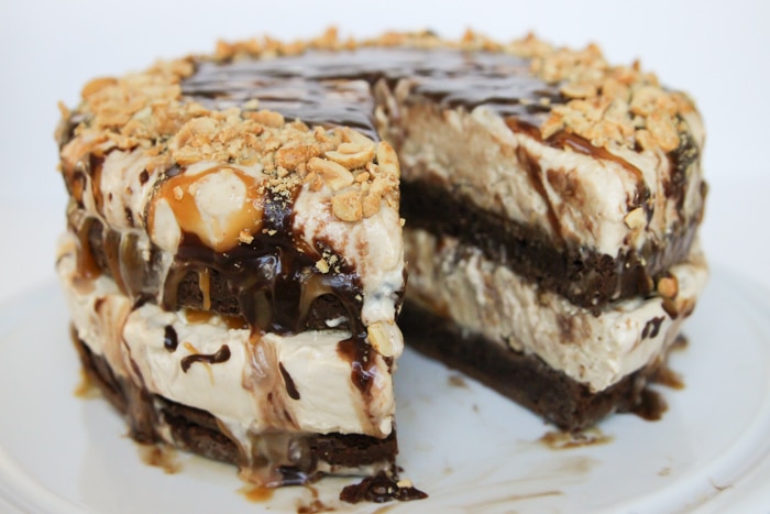 round snickers ice cream cake