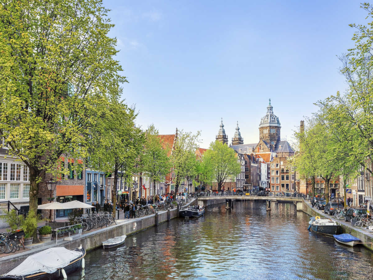 early morning view in amsterdam by the canal