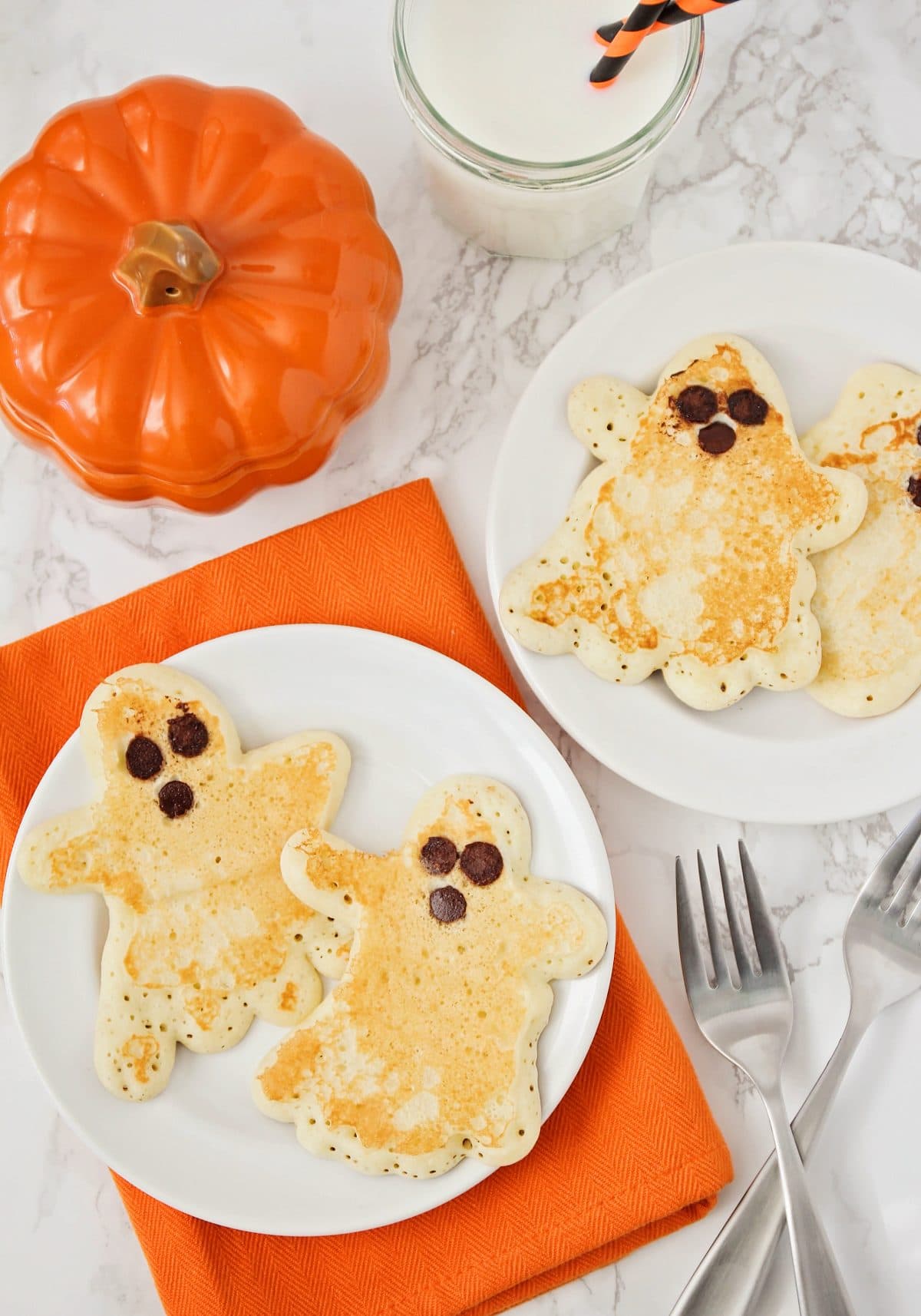 Halloween Ghost Pancakes Recipe - Somewhat Simple