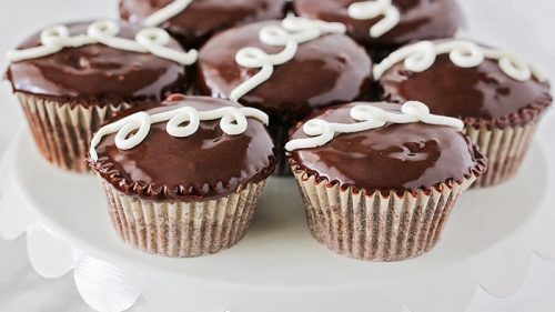 Homemade Hostess Cupcakes