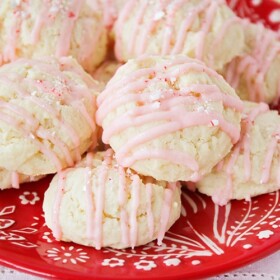 Peppermint Cheesecake Cookies