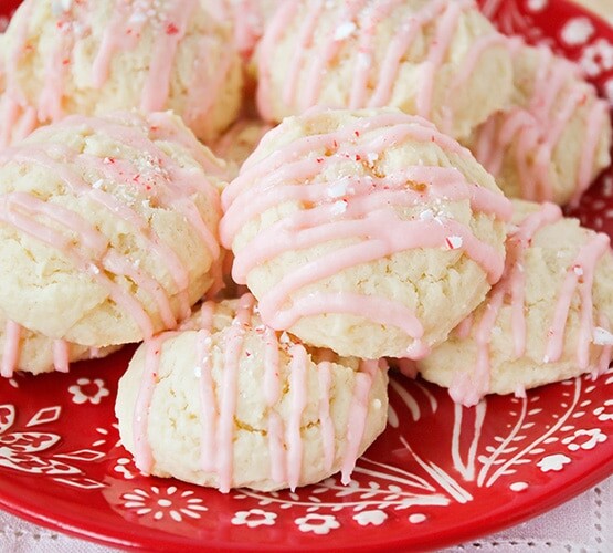 Peppermint Cheesecake Cookies