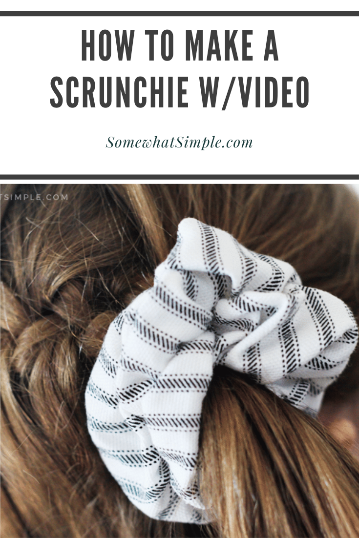 Scrunchies are all the rage and you won't believe how easy they are to make! Learn how to make a scrunchie in just a few minutes that are exactly like what you would buy in the store! #diyscrunchie #howtomakeascrunchie #howtomakeascrunchievideo #howtomakescrunchies #howtomakeaprofessionalscrunchie via @somewhatsimple