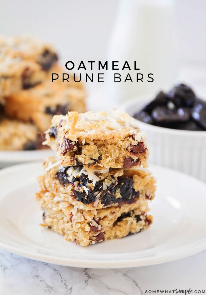 These crisp and chewy one-bowl oatmeal breakfast bars are packed with delicious ingredients, and are super easy to make. They're perfect for an easy meal on the go, or a filling afternoon snack! #breakfast #easymeal #breakfastbars #oatmeal #breakfastideas via @somewhatsimple