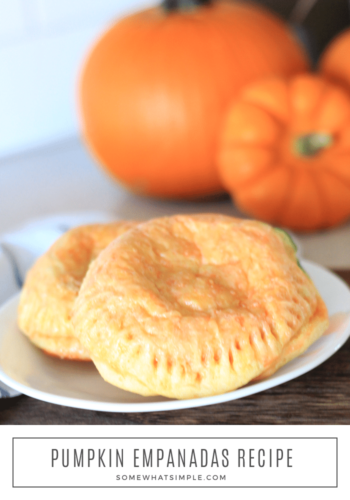 Pumpkin empanadas are a festive and filling Halloween dinner that are easy to make! These empanadas are filled with all of the delicious flavors of the classic Mexican dish but dressed up to look like a pumpkin. #pumpkinempanadas #halloweendinneridea #howtomakepumpkinempanadas #pumpkinempanadasmexican #easypumpkinempanadasrecipe via @somewhatsimple