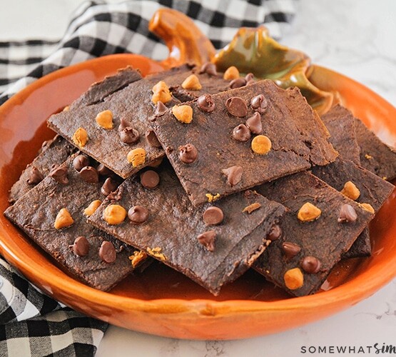 Pumpkin Spice Brownie Brittle