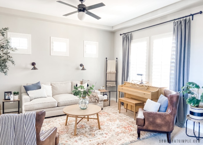 a modernly decorated living room