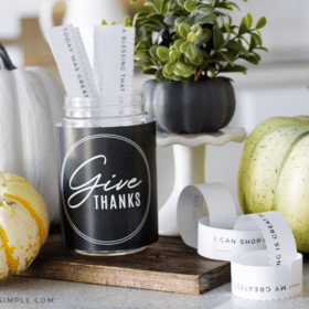 gratitude jar with paper chain for thanksgiving