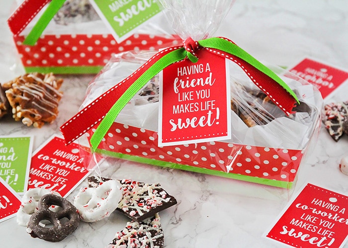 Last Minute Neighbor Gift Idea (with Free Printable!) - DIY Candy