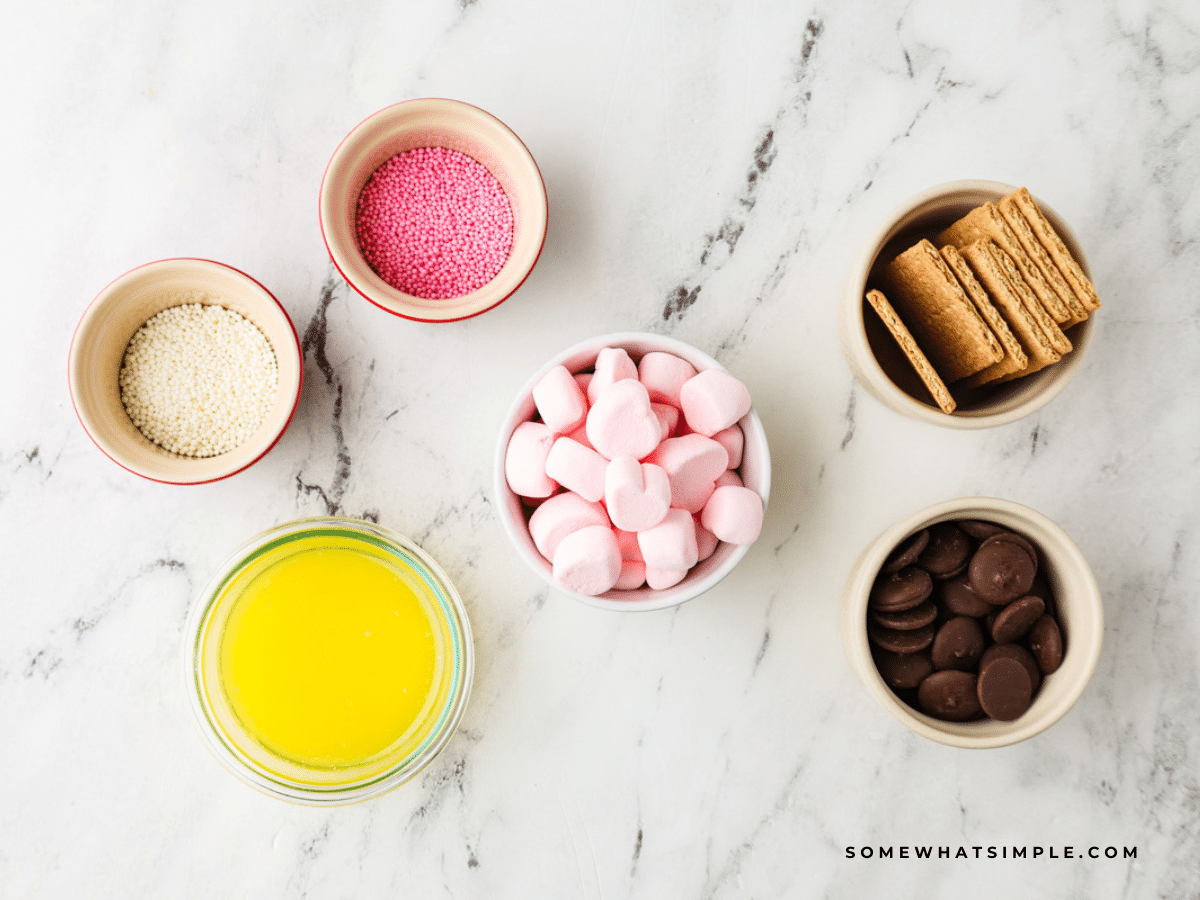 Ingredients to make Valentine Smore Bites