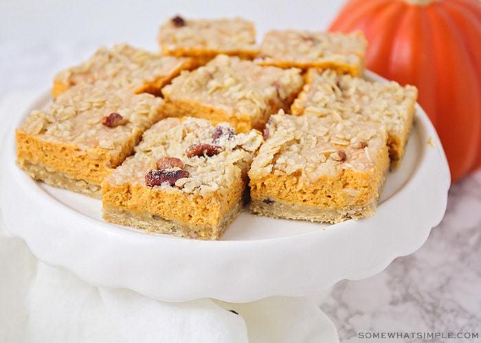 a tray of pumpkin pie bars