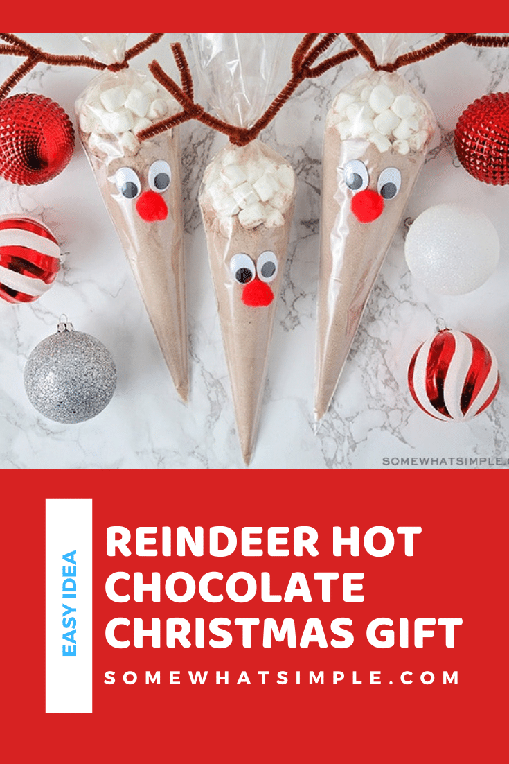 Reindeer hot chocolate bags are an easy and fun gift idea for this Holiday season.  Using just a few simple items, you can quickly make these adorable reindeer cocoa gifts for everyone on your list. This easy DIY Christmas gift idea is perfect for your neighbors or coworkers. via @somewhatsimple