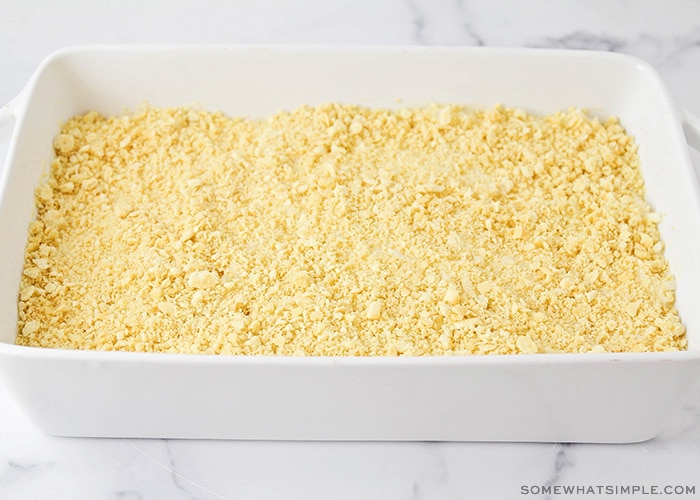 crushed crackers sprinkled on top of a casserole