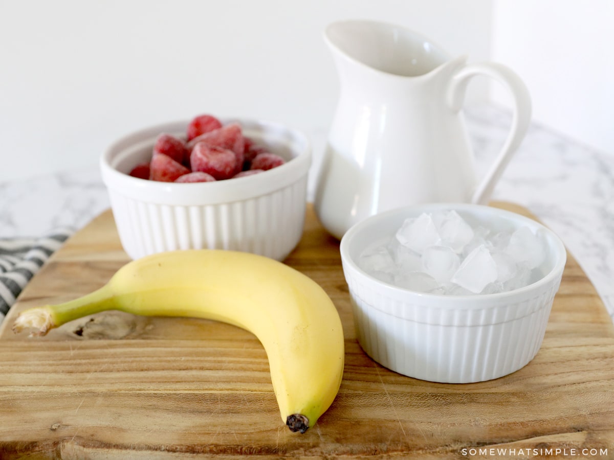 ingredients for strawberry banana smoothie