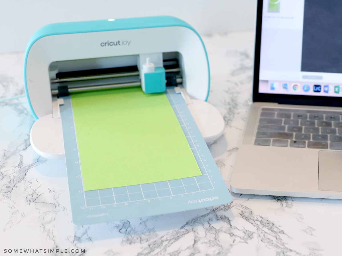 cutting green leaves with the cricut joy