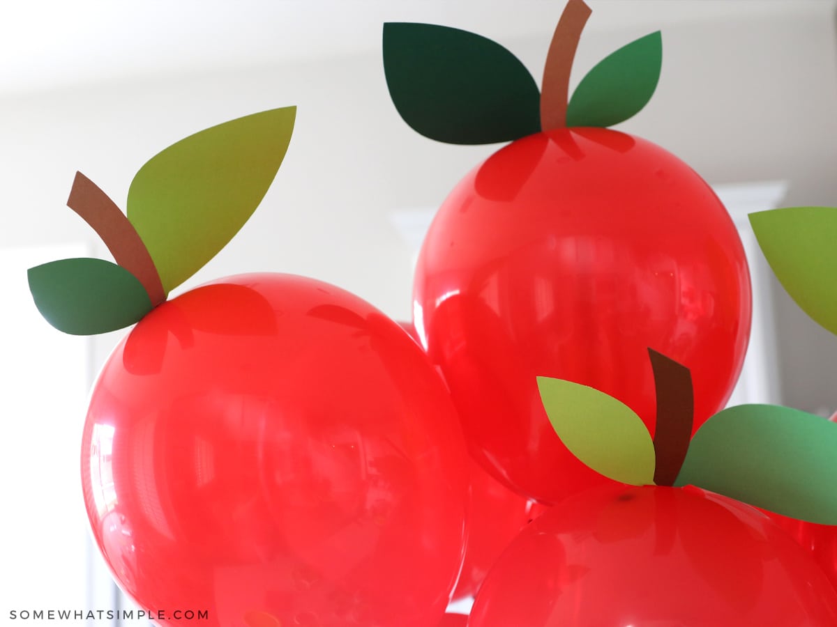 red apple ballooons