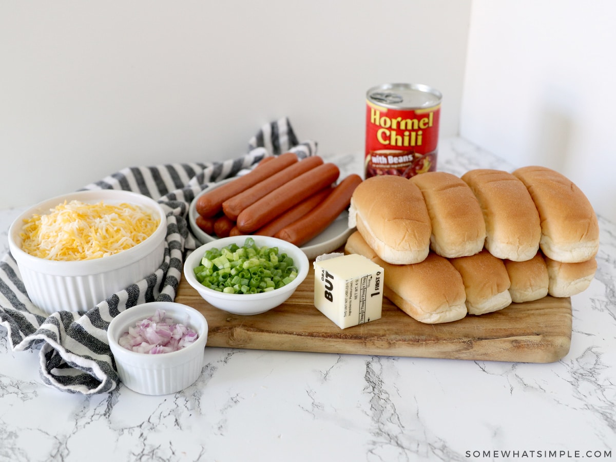 ingredients to make chili dogs