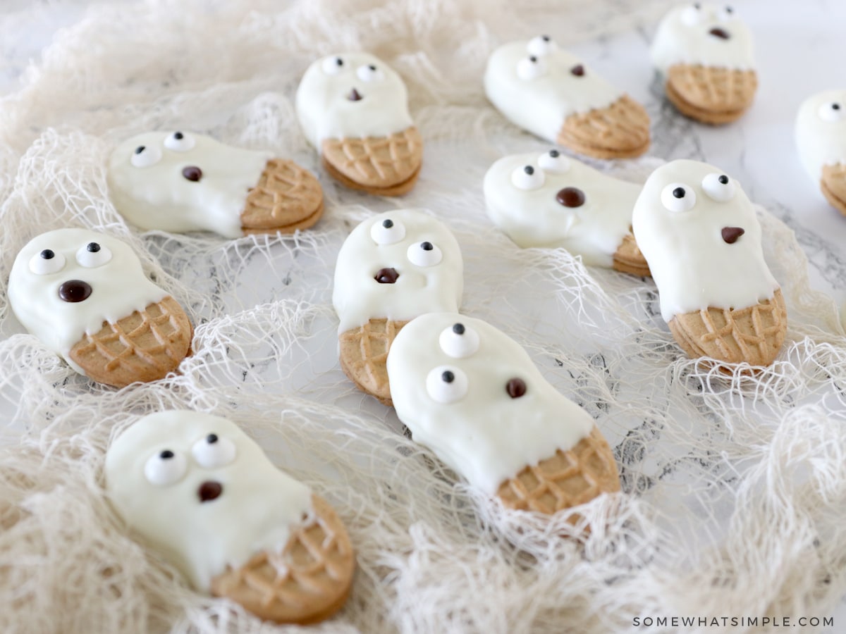 finished ghost cookies