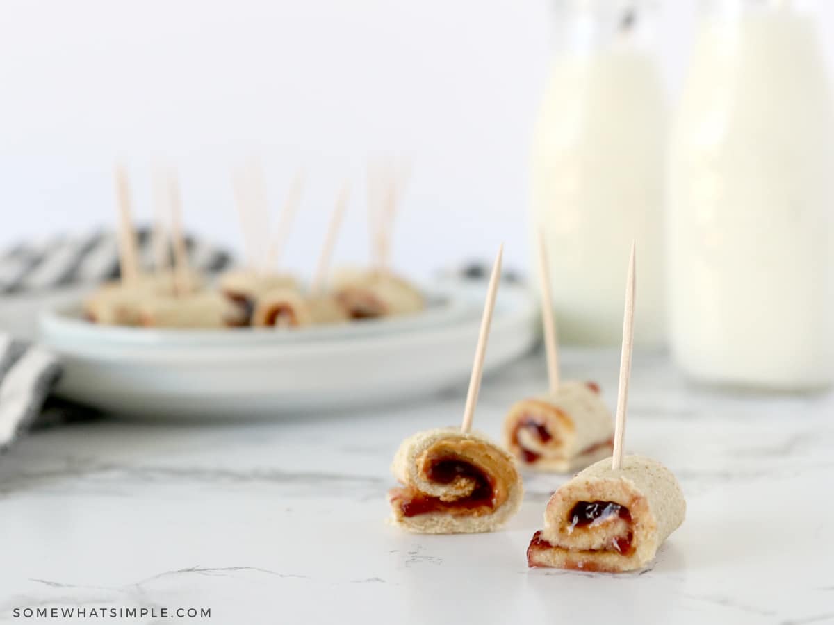 pinwheel sandwiches with peanut buttr and jelly