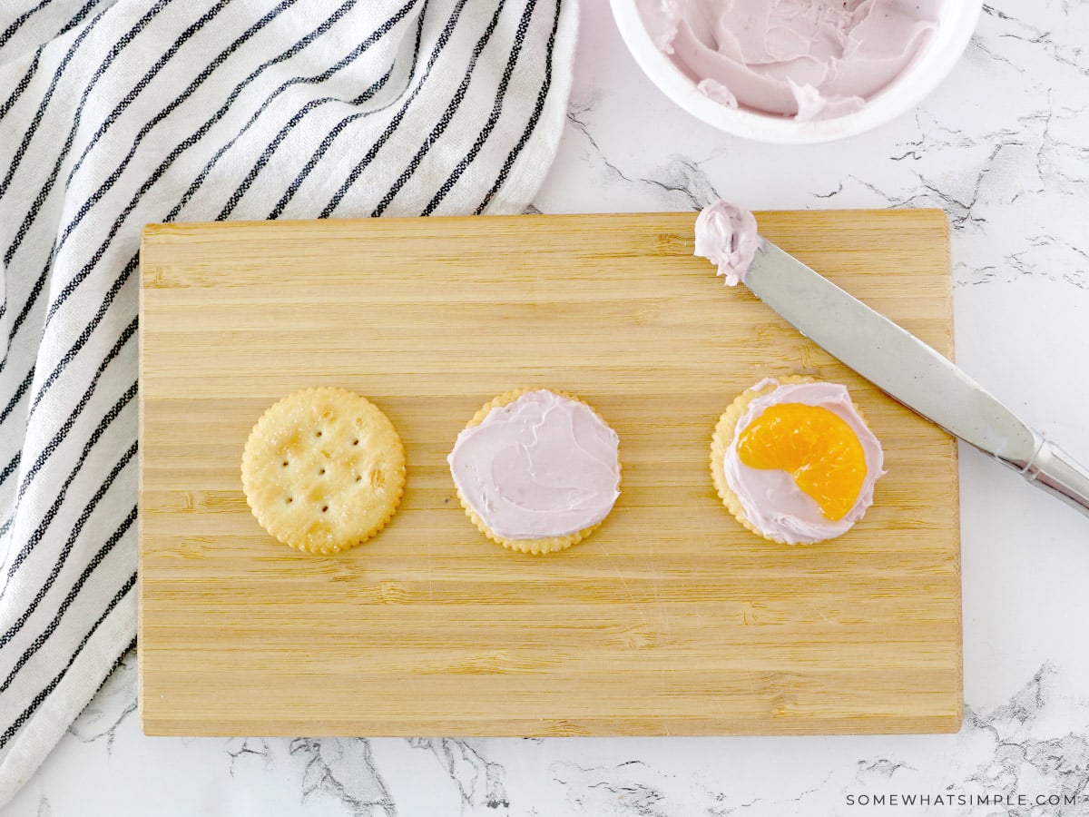 how to make cream cheese crackers with mandarin oranges