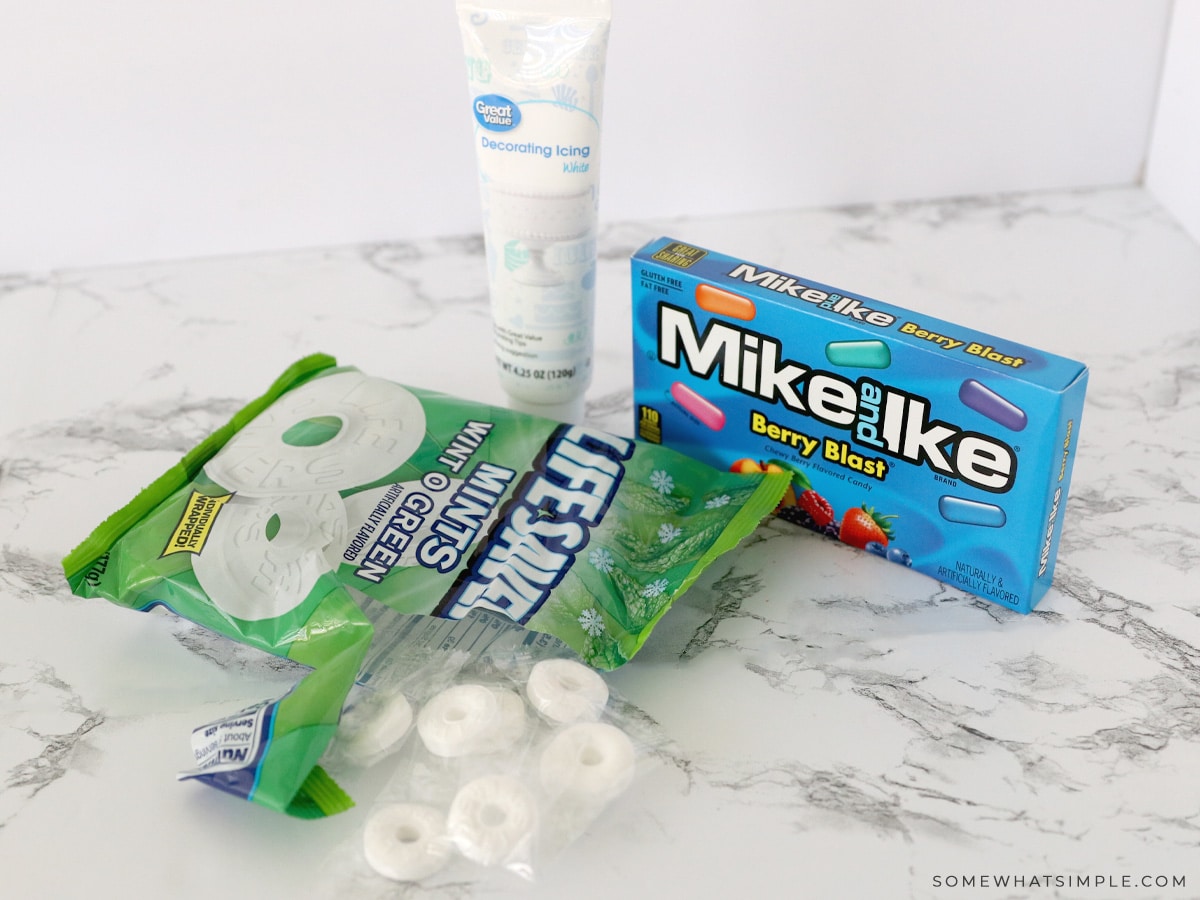 materials needed for making candy pacifiers